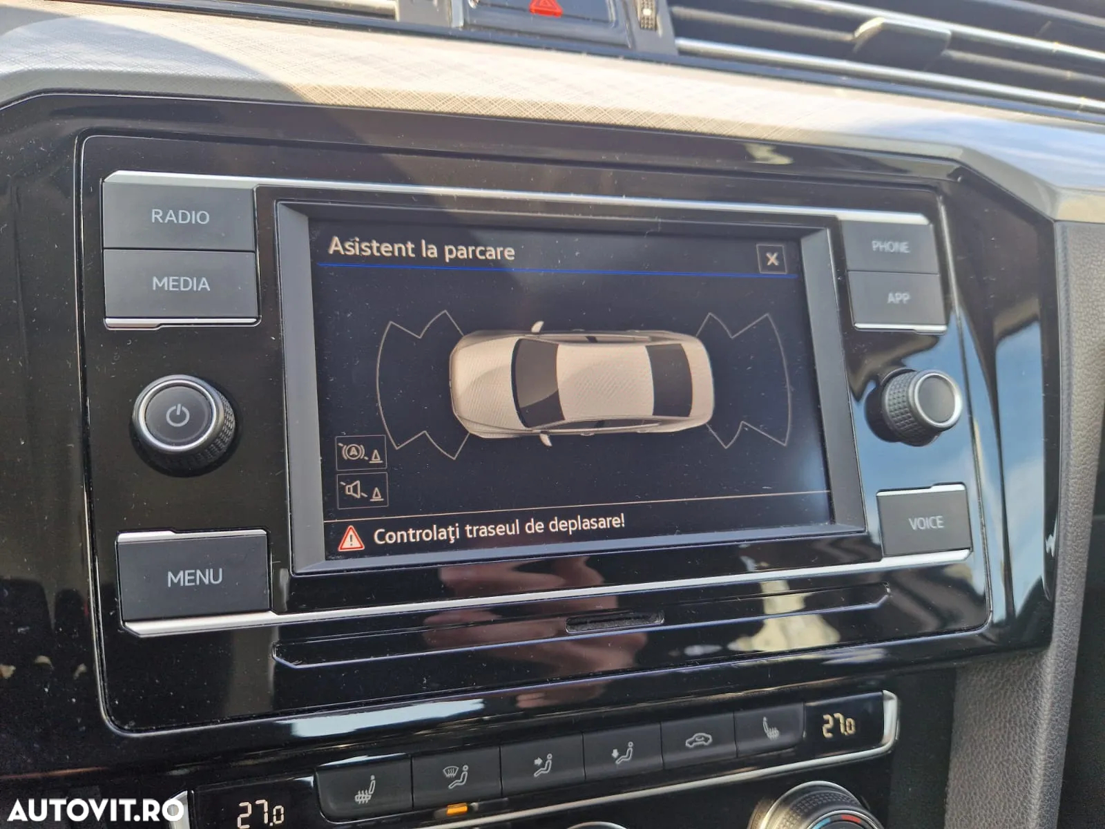 Volkswagen Passat Variant 2.0 TDI DSG Comfortline - 16