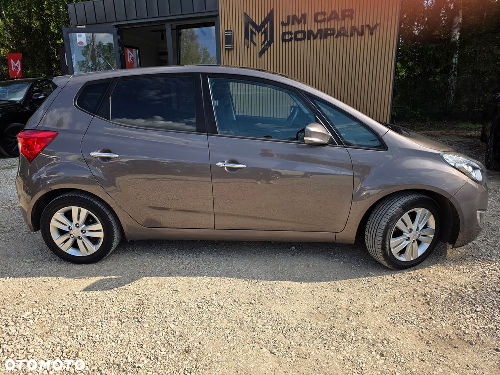 Hyundai ix20 - 18