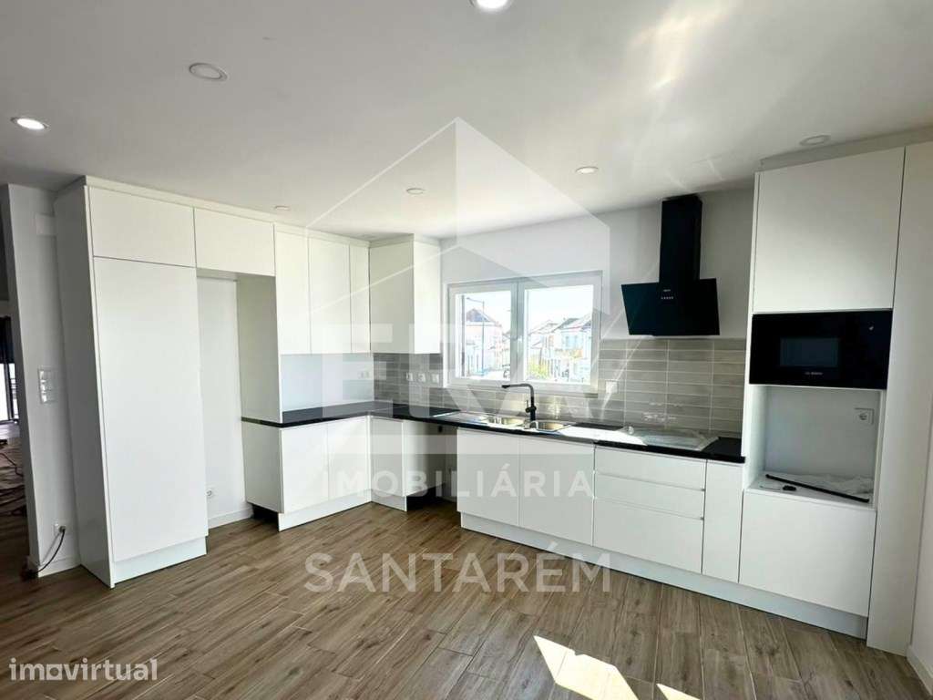 Apartamento T2 em Vila Chã de Ourique - Grande imagem: 2/12