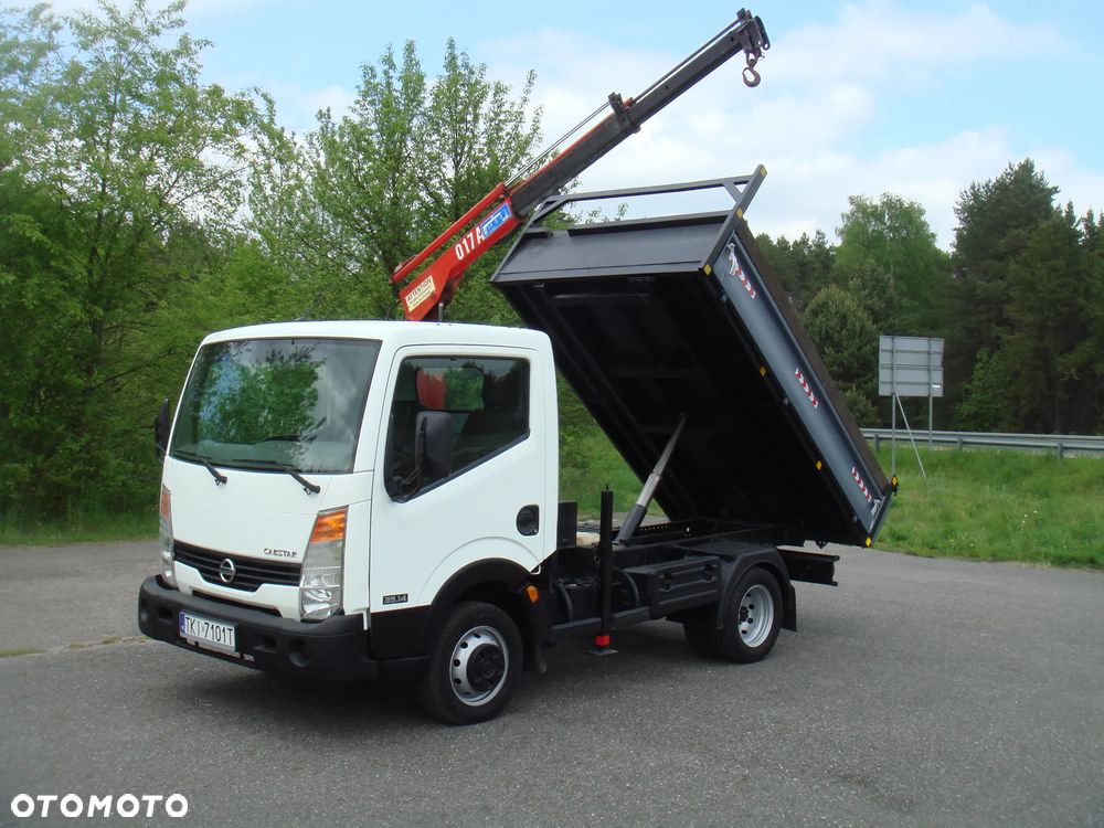 Nissan CABSTAR - 32