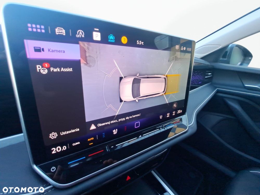 Volkswagen Passat - 13