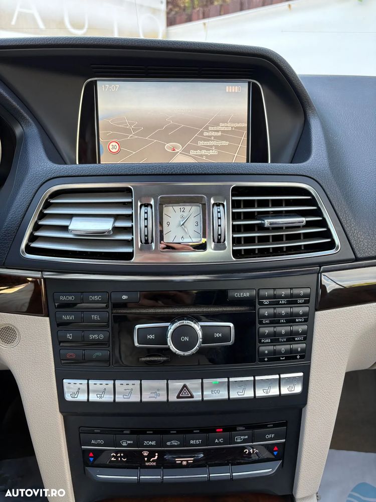 Mercedes-Benz E 250 Cabrio 7G-TRONIC Sport Edition - 9