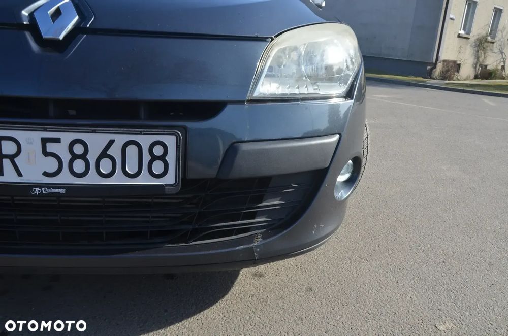 Renault Megane 1.9 dCi FAP Dynamique - 4