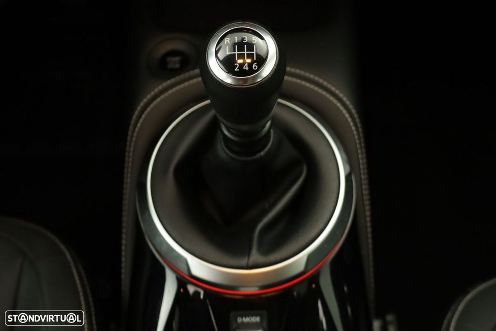 Nissan Juke 1.0 DIG-T Tekna - 14