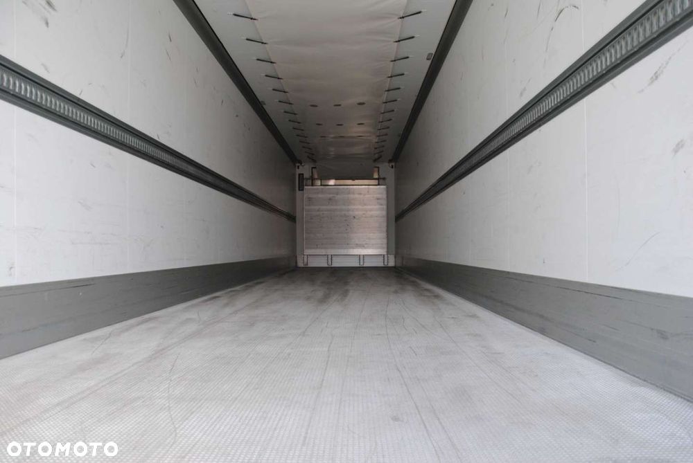 Schmitz Cargobull SKO, Thermo King - 9