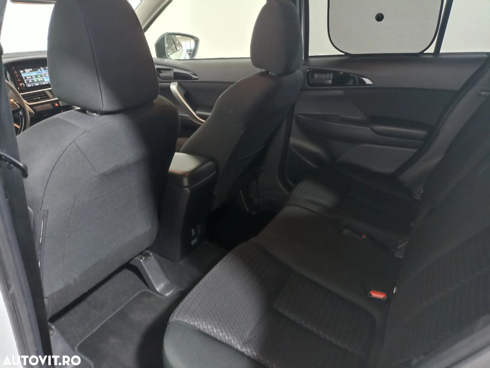 Mitsubishi Eclipse-Cross - 14
