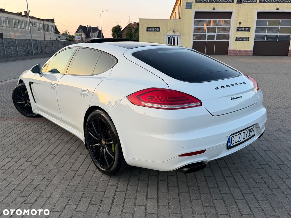 Porsche Panamera 4 Edition - 28