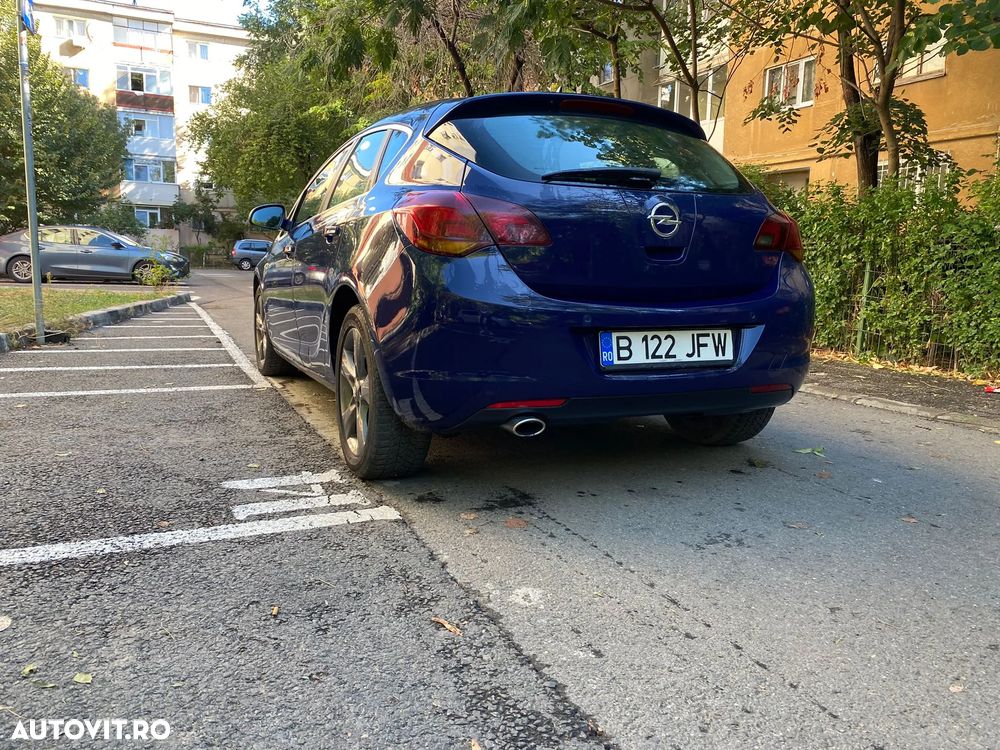 Opel Astra 2.0 CDTI Enjoy - 10