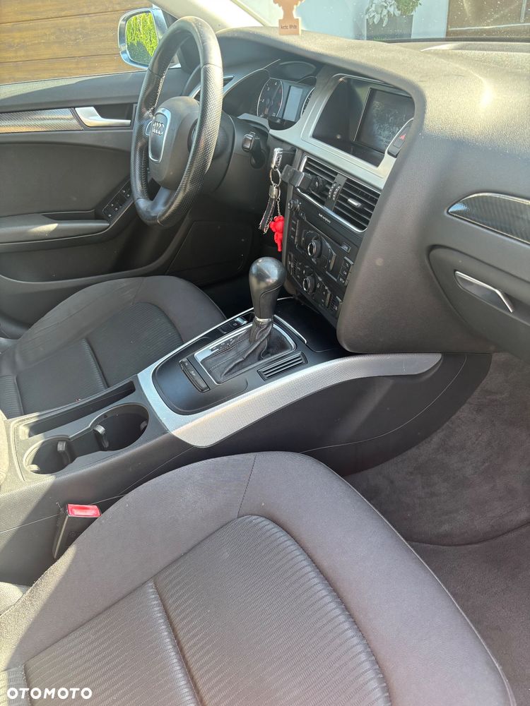 Audi A4 Avant 2.0 TDI DPF multitronic S line Sportpaket - 15
