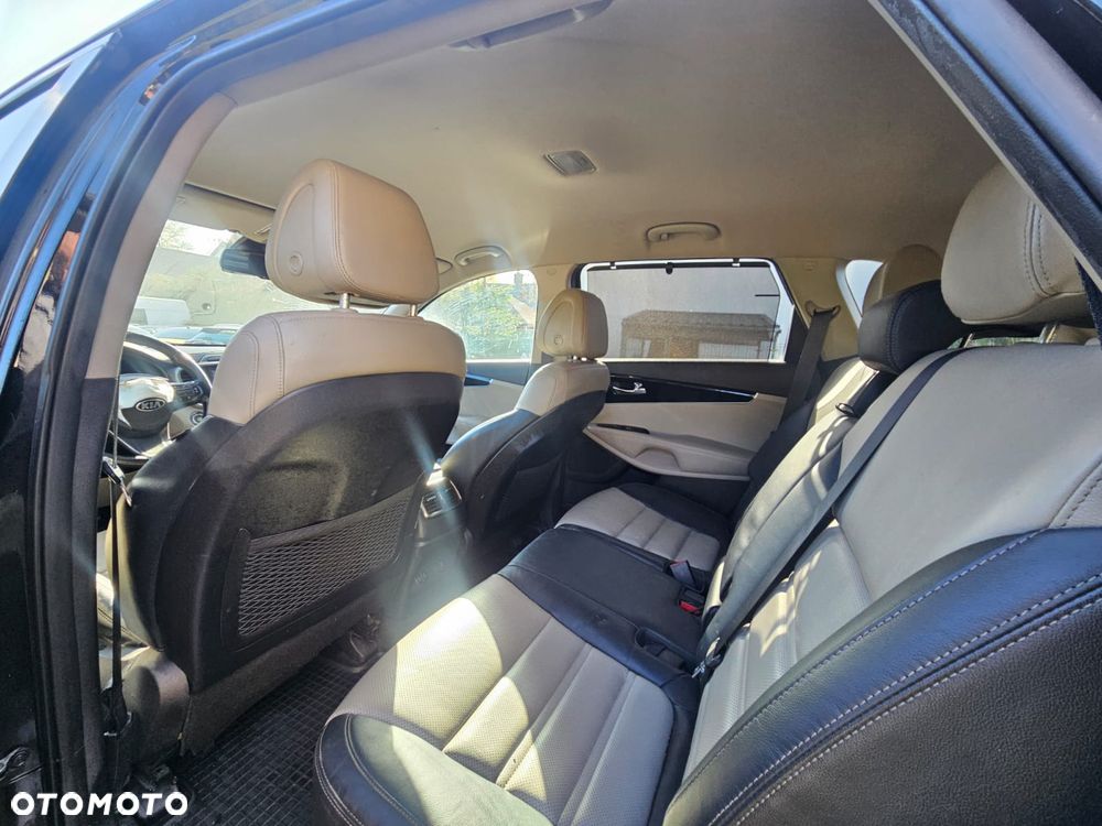 Kia Sorento - 34