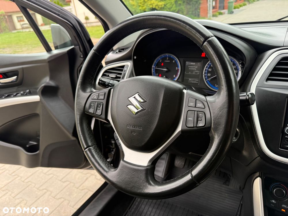 Suzuki SX4 S-Cross 1.6 DDiS 4x4 Comfort+ - 31