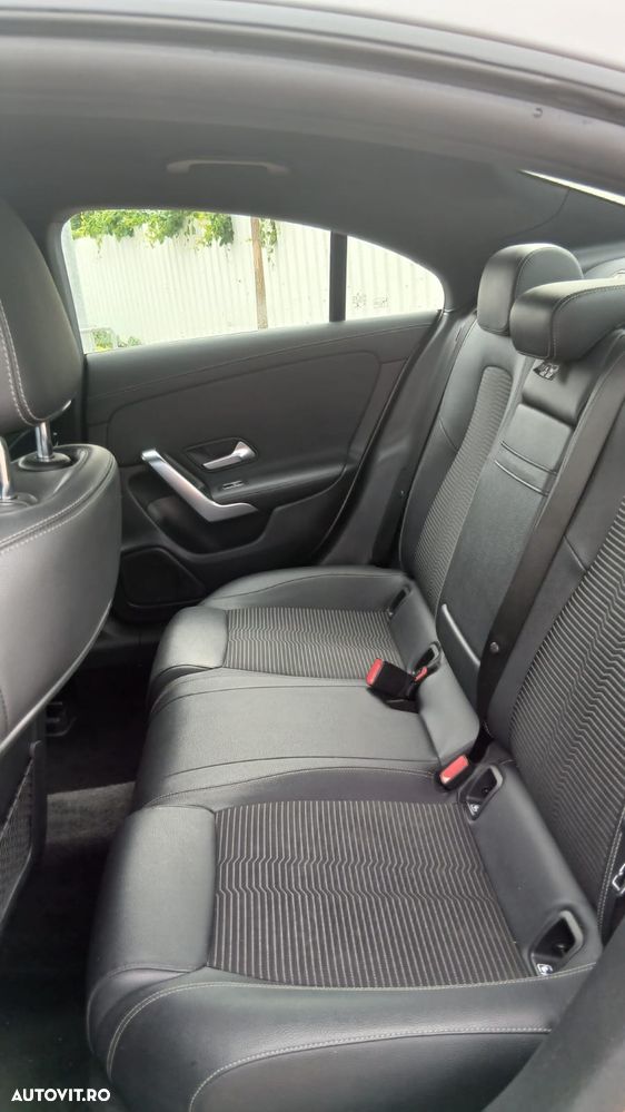 Mercedes-Benz CLA 180 7G-DCT Edition Progressive Line - 8