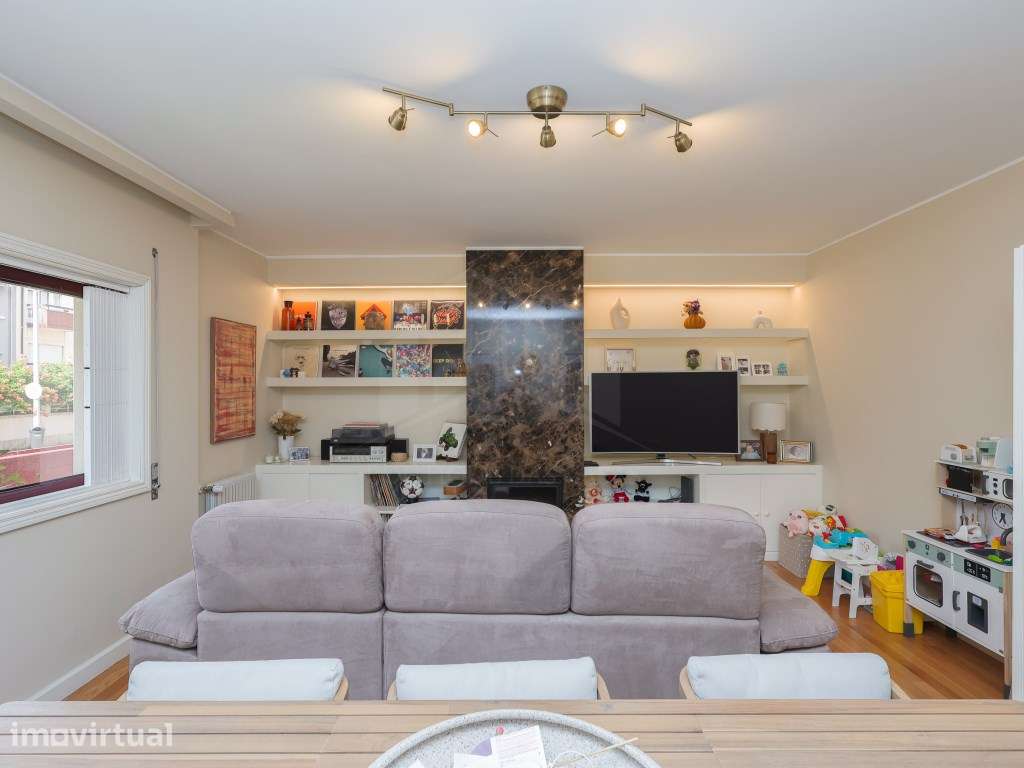 Apartamento T3 com Terraço - Antas - Grande imagem: 4/47
