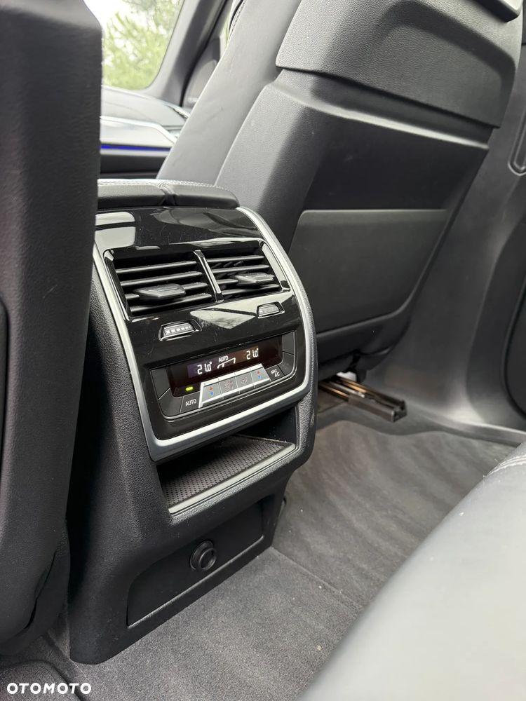 BMW X5 xDrive30d sport - 24