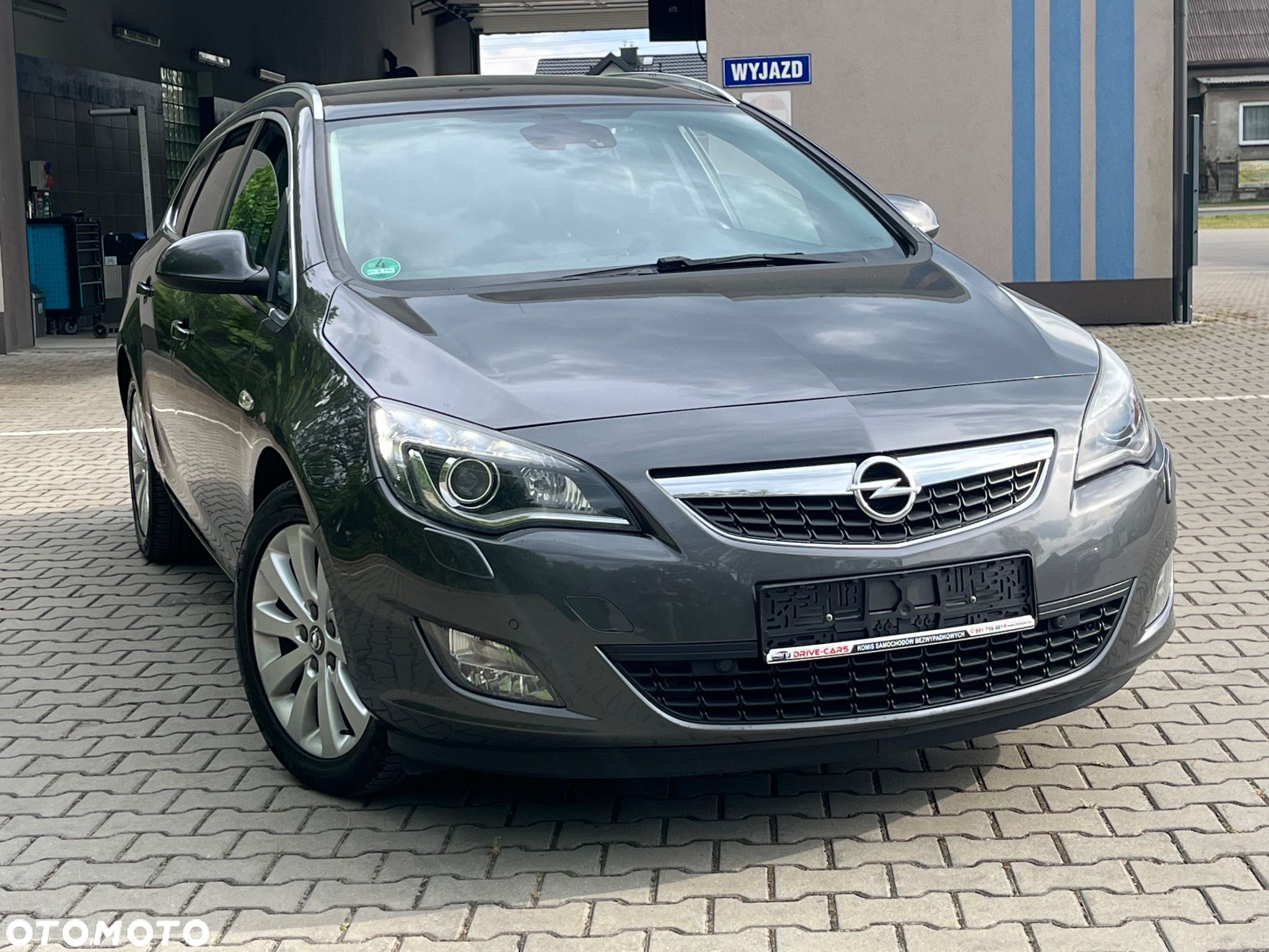 Opel Astra IV 1.7 CDTI Cosmo - 1