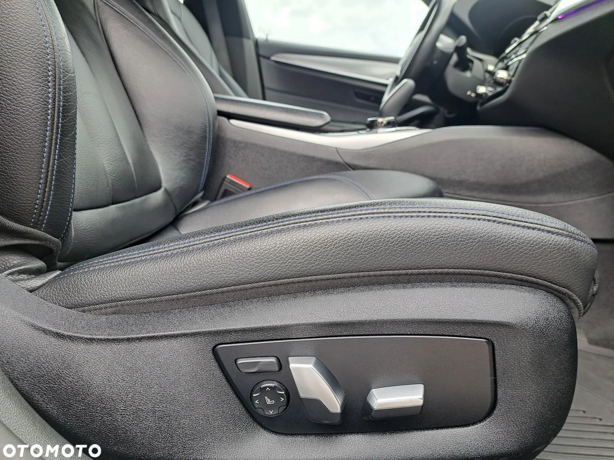 BMW Seria 5 530i xDrive M Sport sport - 26