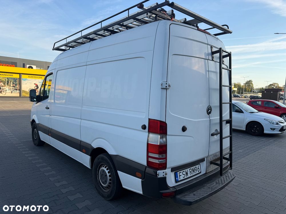 Mercedes-Benz Sprinter - 14