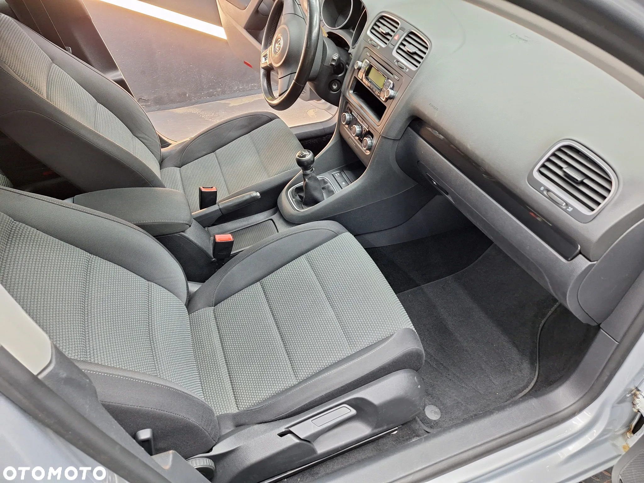Volkswagen Golf - 21