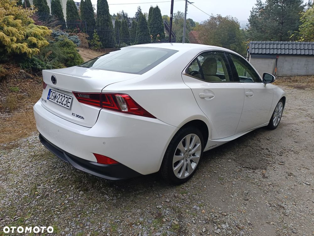 Lexus IS 300h Elite - 5