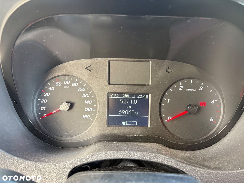 Mercedes-Benz Sprinter - 6