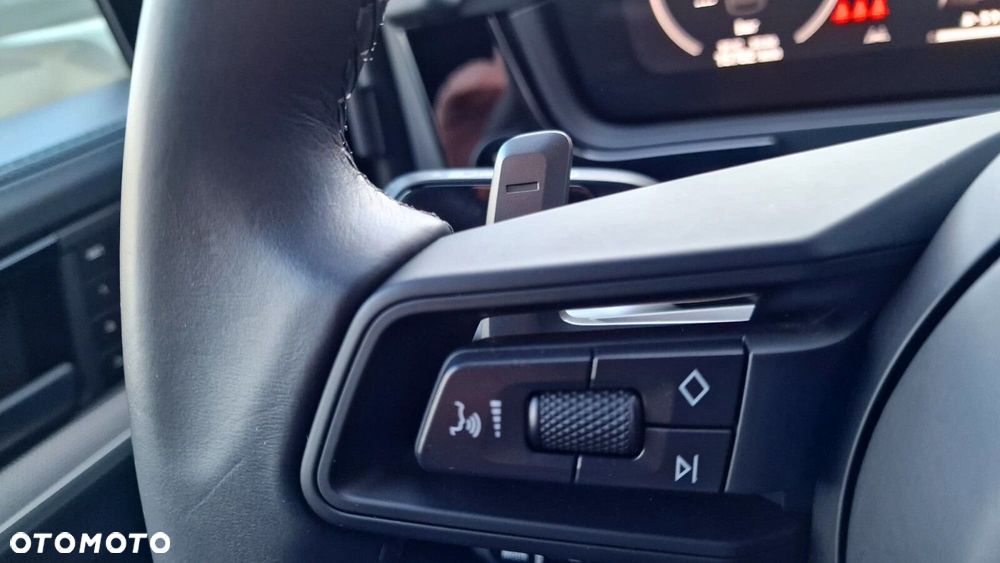 Porsche Cayenne - 24