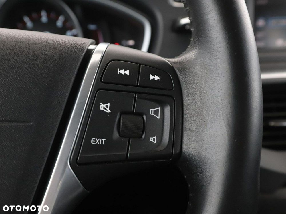 Volvo V40 T2 Drive-E Momentum - 28