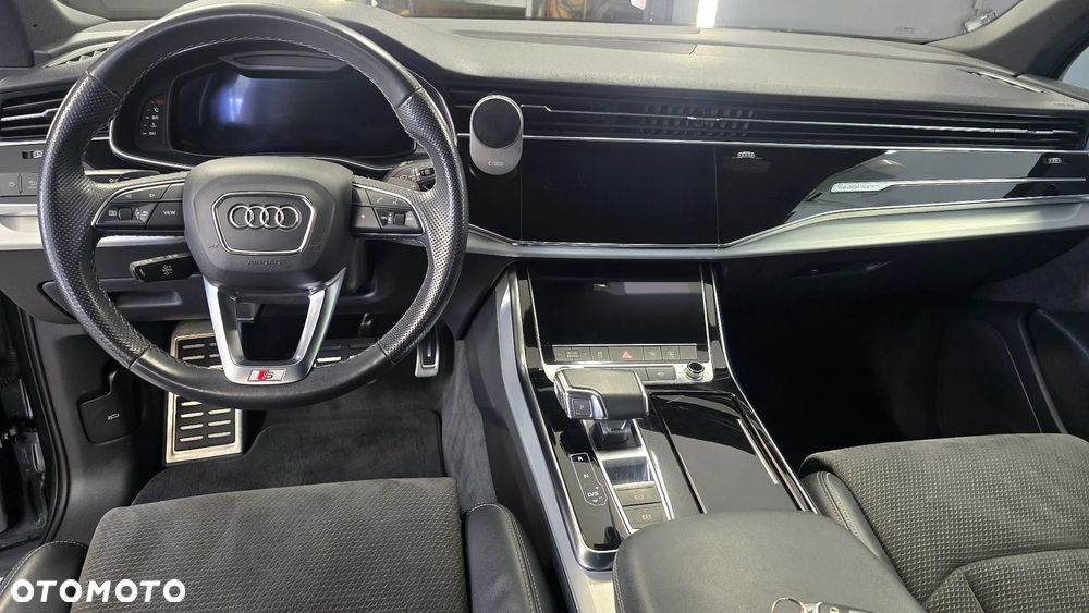 Audi Q7 55 TFSI mHEV Quattro S Line Tiptr - 10