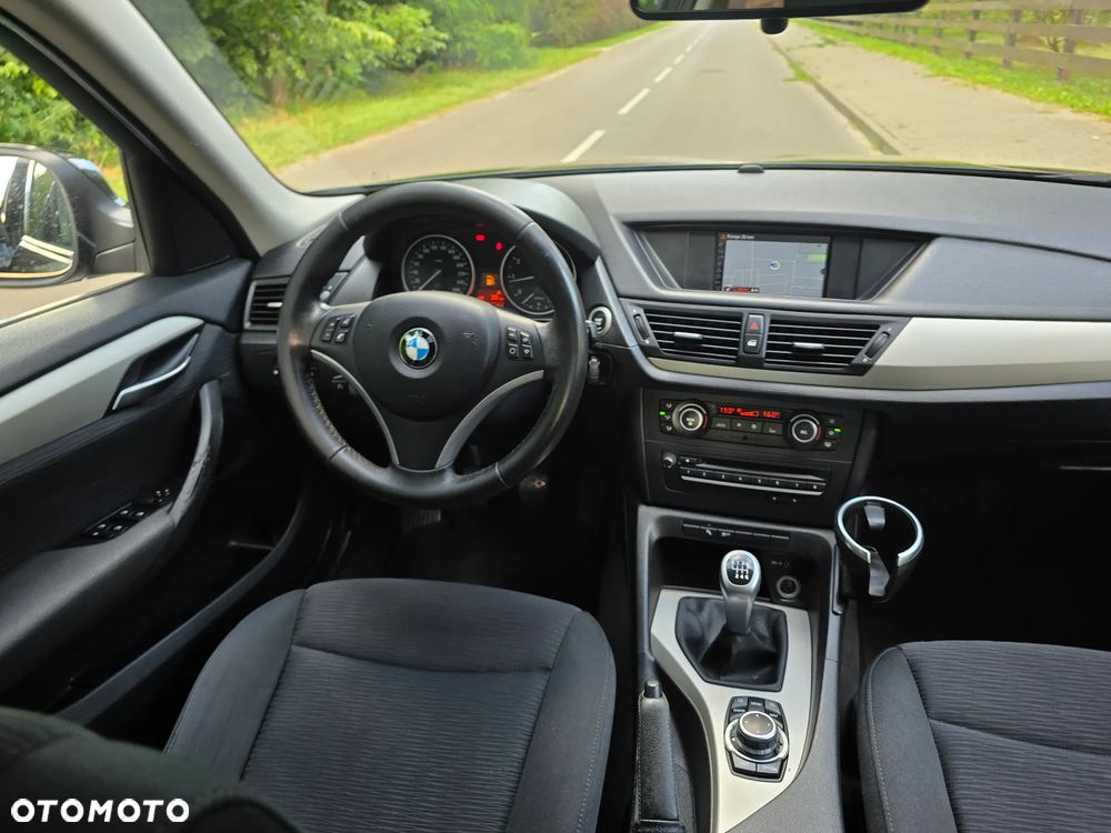 BMW X1 sDrive18i - 34