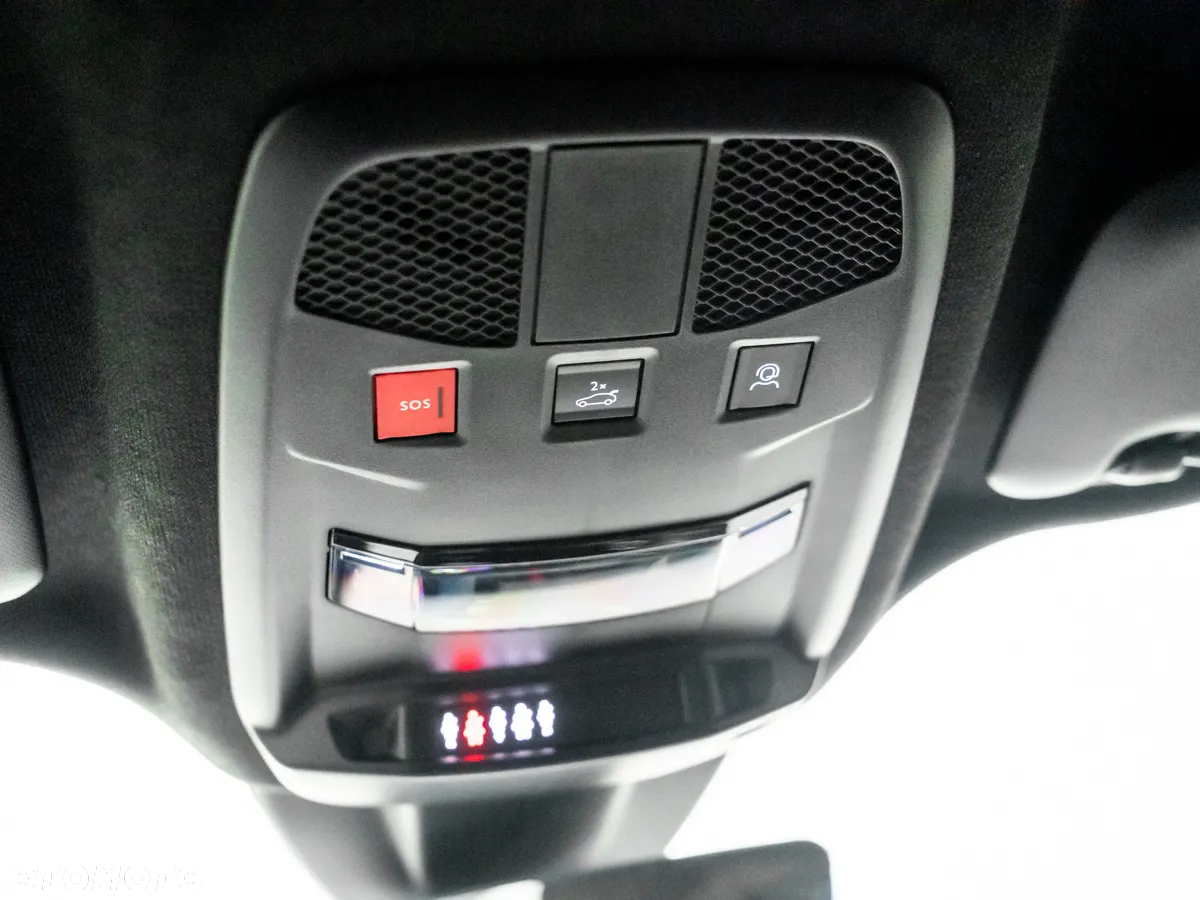 Alfa Romeo Junior 1.2 mHEV Ibrida eDCT - 28