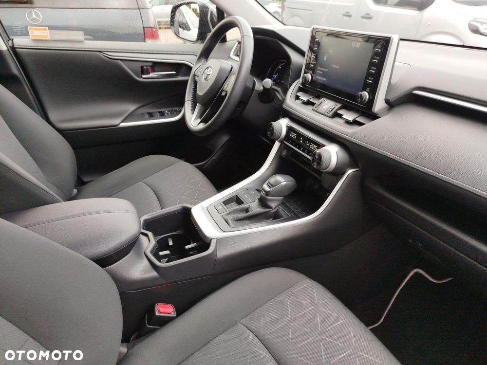 Toyota RAV4 - 9