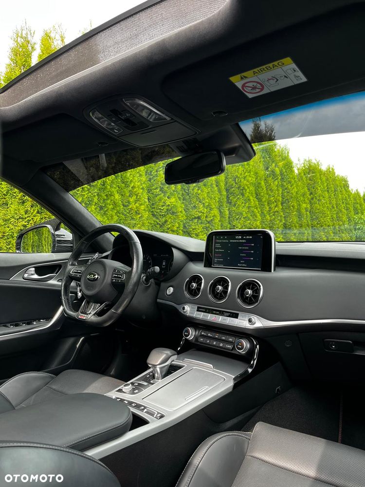 Kia Stinger 3.3 T-GDI AWD OPF GT - 28