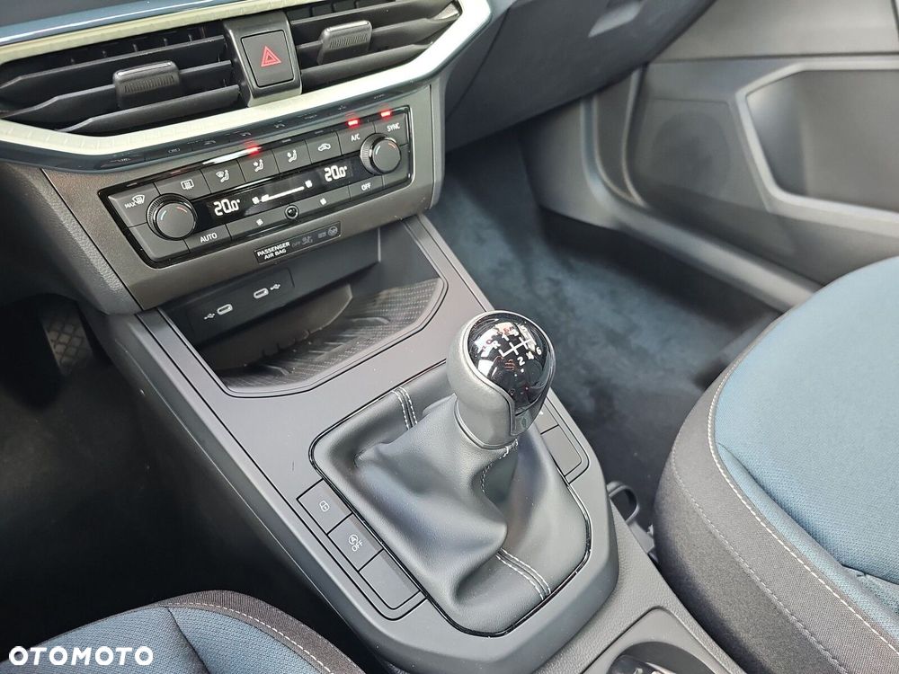 Seat Arona - 12