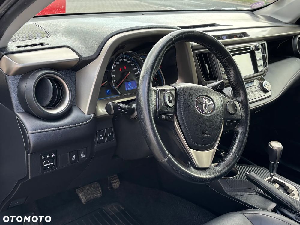 Toyota RAV4 - 24