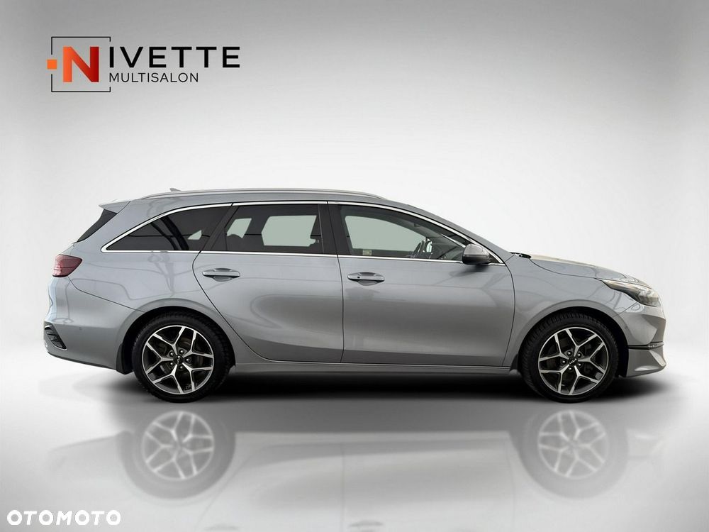 Kia Ceed - 8