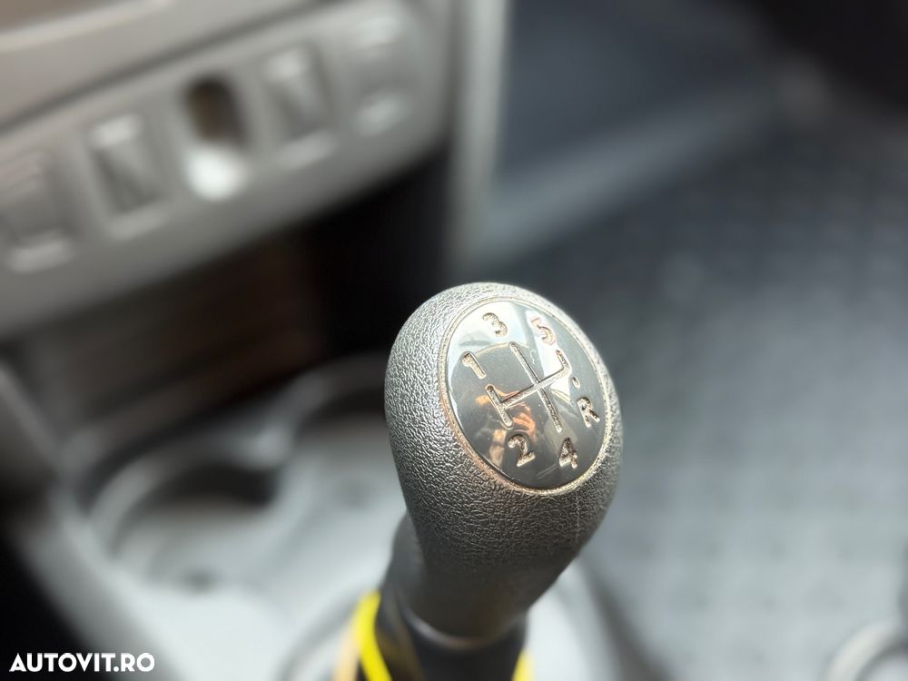 Dacia Logan 1.0 SCe Ambiance - 9