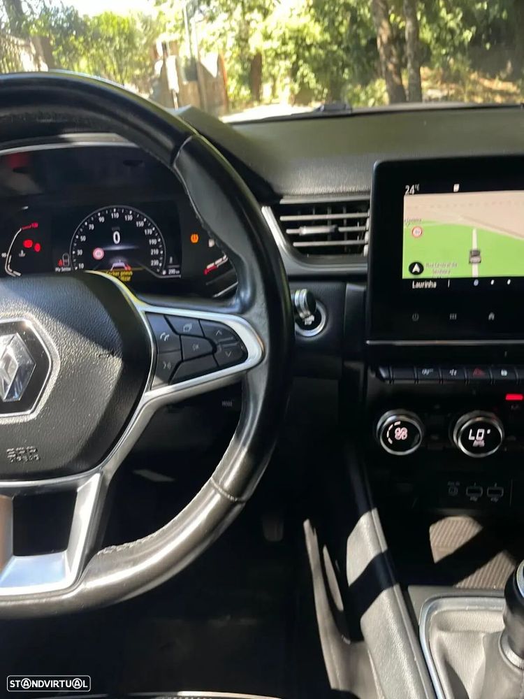 Renault Captur - 16