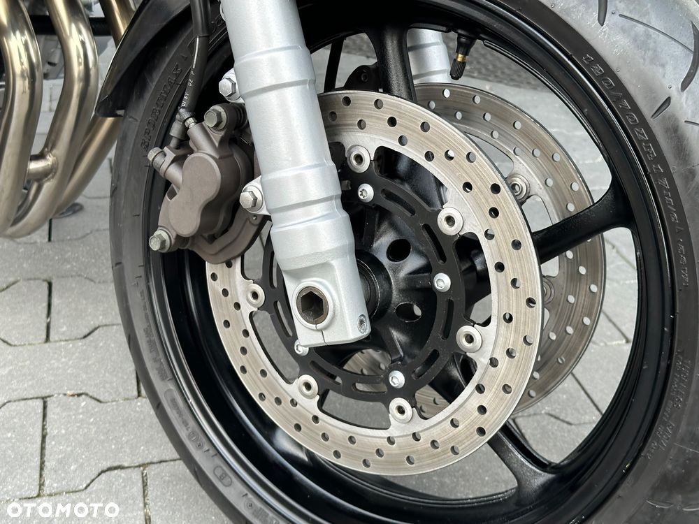 Yamaha FZ6 - 20