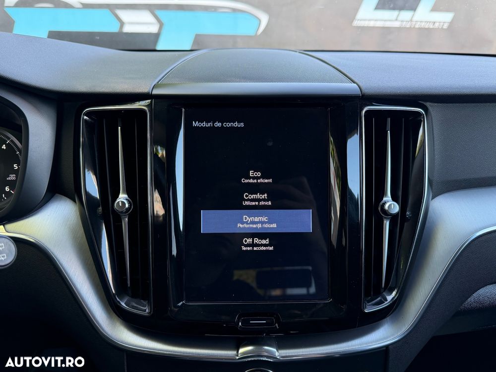 Volvo XC 60 D4 Geartronic Momentum Pro - 20