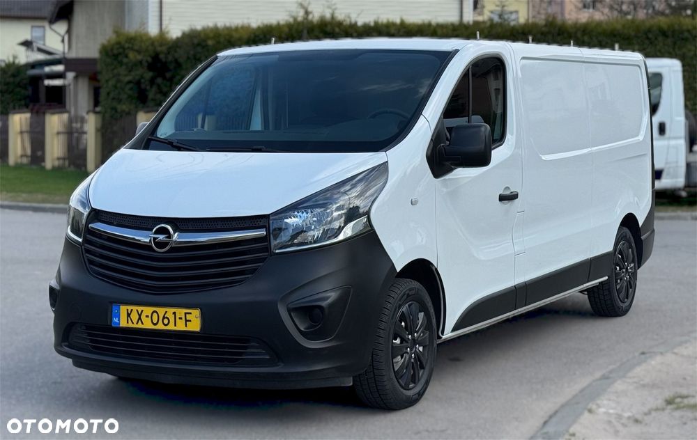 Opel Vivaro - 1