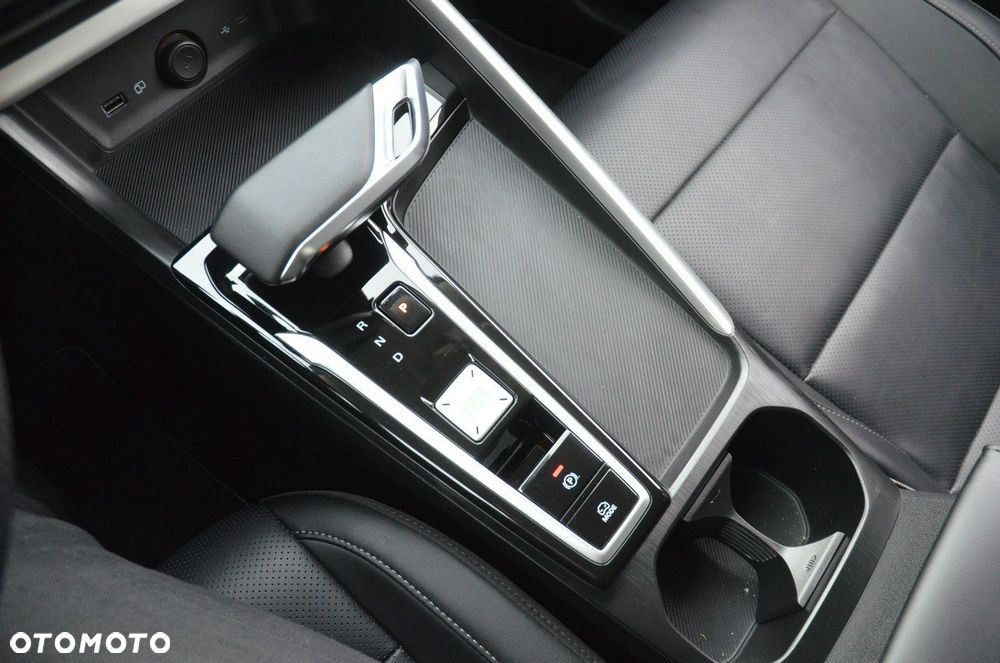 MG ZS 1.5 HEV+ Exclusive - 30