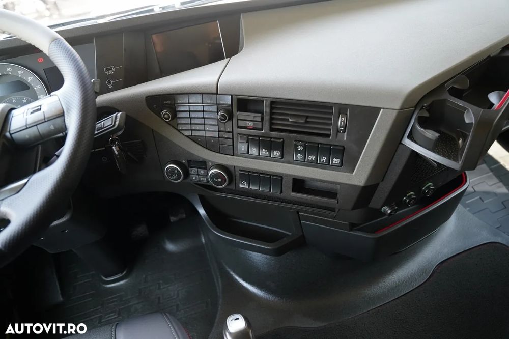 Volvo FH 500 / SISTEM HIDRAULIC / I-PARK COOL / JANTE DIN ALIAJ / ANVELOPE 100% / I-SHIFT / - 30