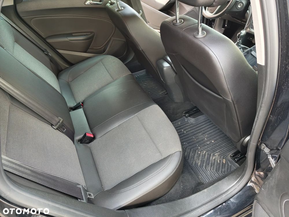 Opel Astra 1.4 Turbo Cosmo - 14