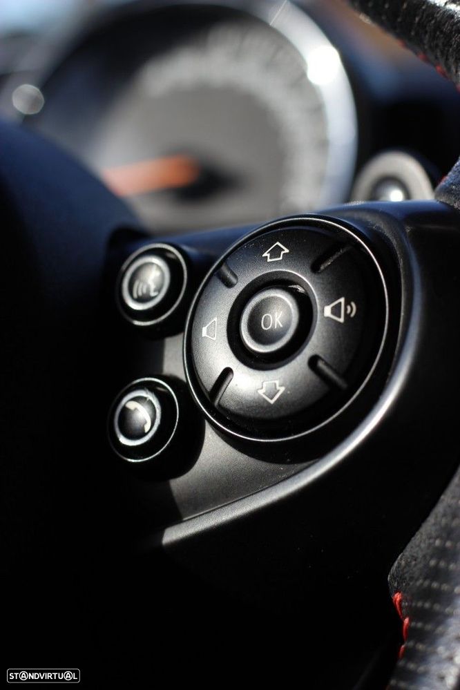 MINI 5 Portas Cooper SD Auto Desportiva - 15