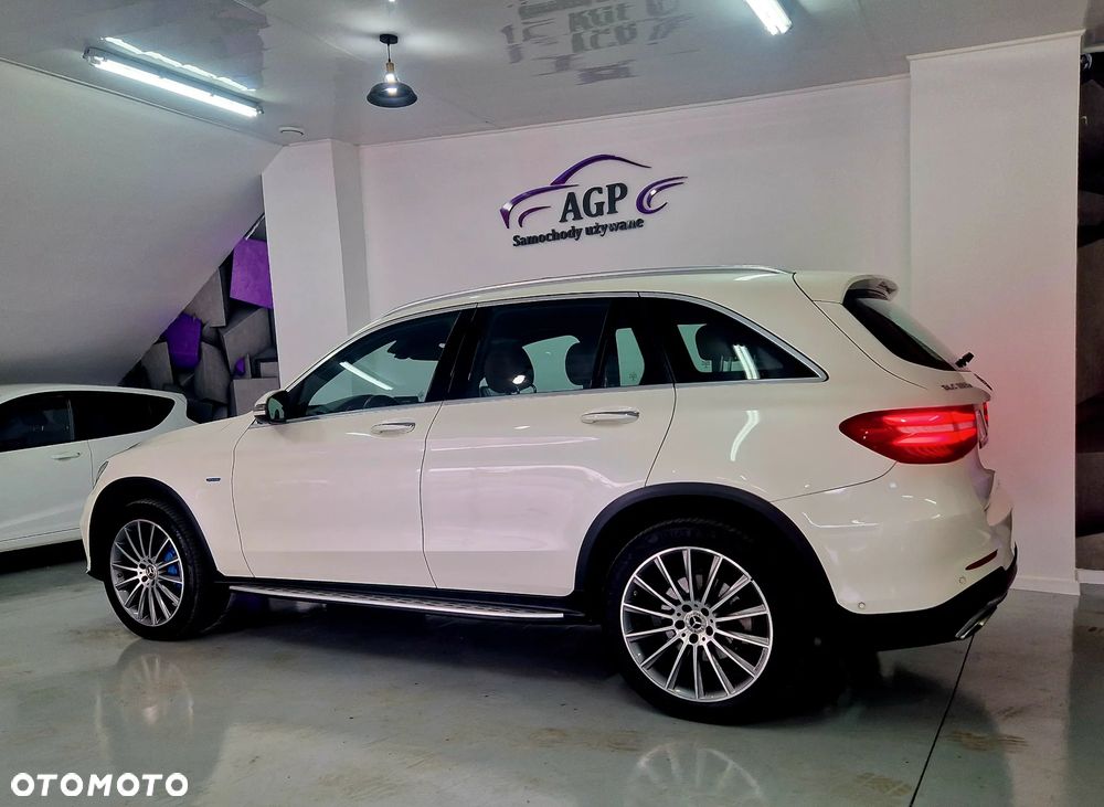 Mercedes-Benz GLC - 11