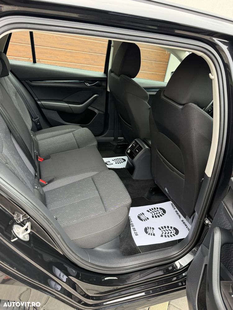 Skoda Octavia 1.6 TDI Ambition - 12