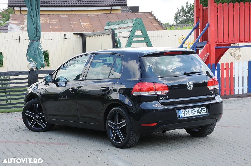 Volkswagen Golf 1.6 TDI DPF Comfortline - 3