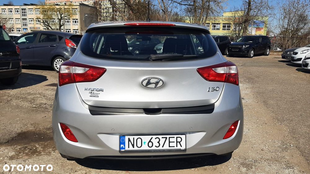 Hyundai i30 1.4 Trend - 8
