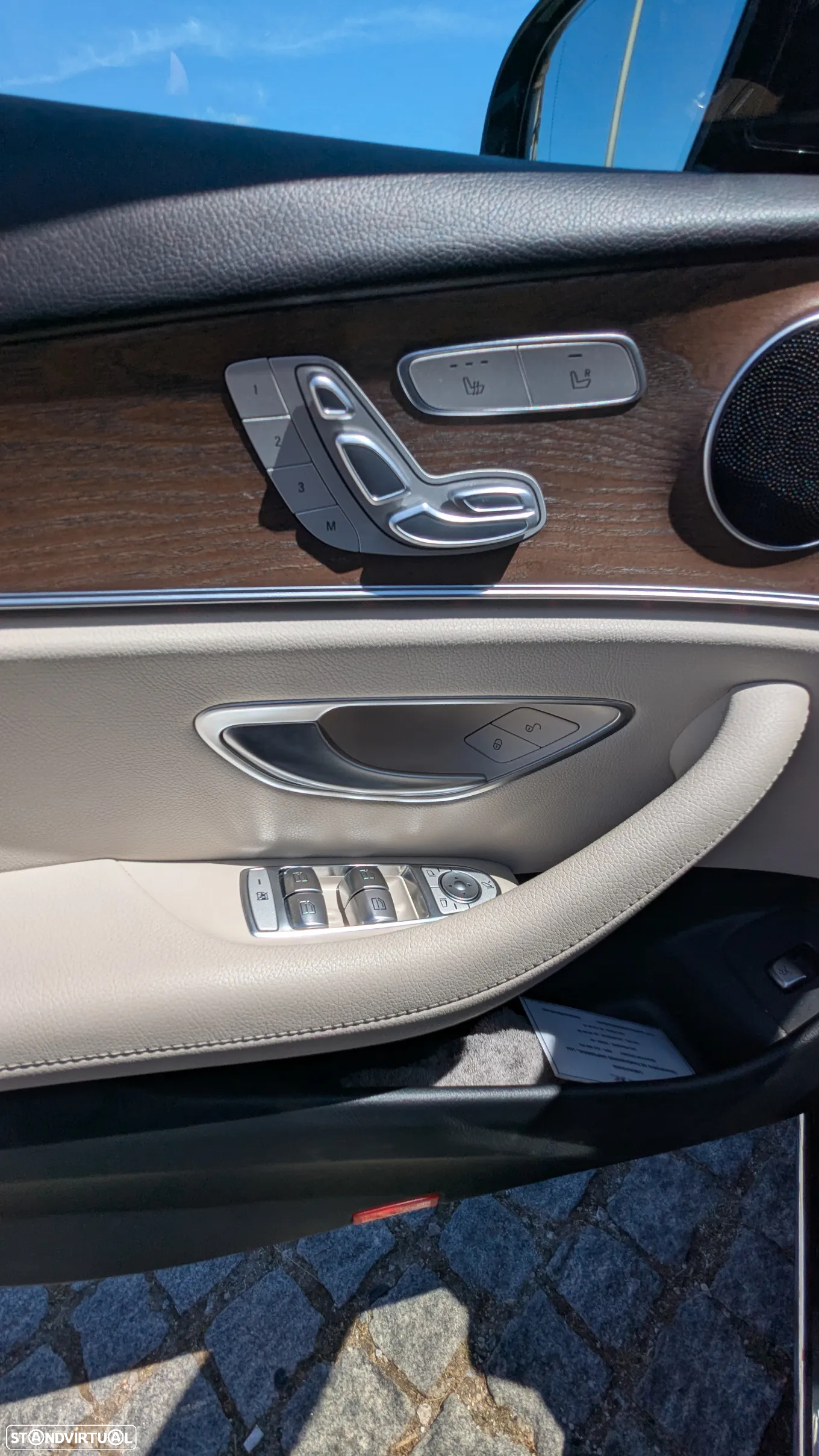 Mercedes-Benz E 220 d Exclusive Line - 12