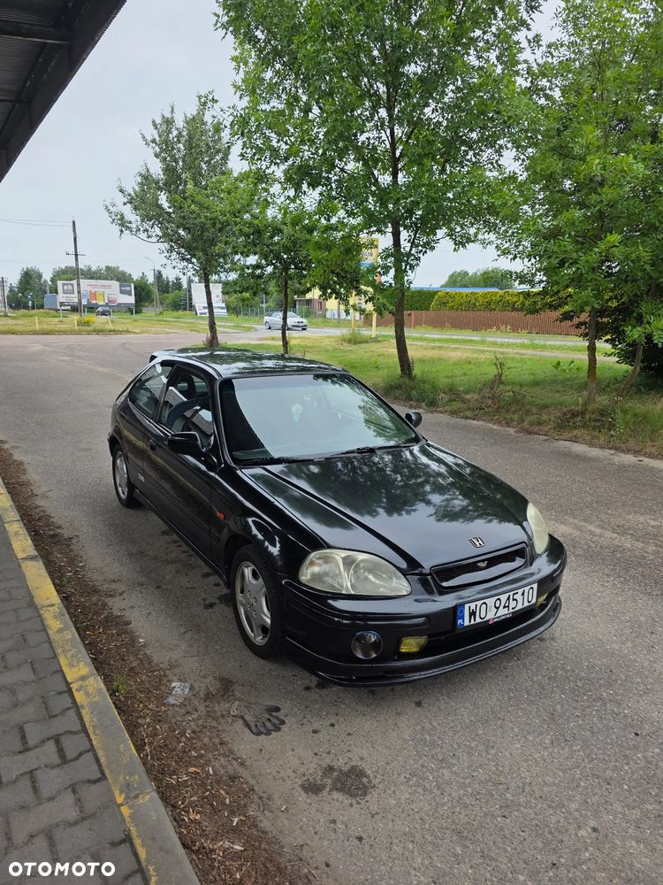 Honda Civic 1.8i VTI - 1