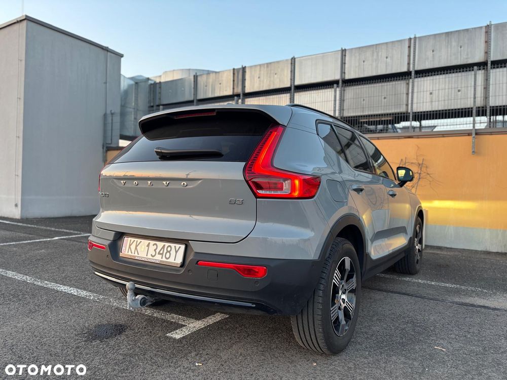 Volvo XC 40 B3 Plus Dark - 6